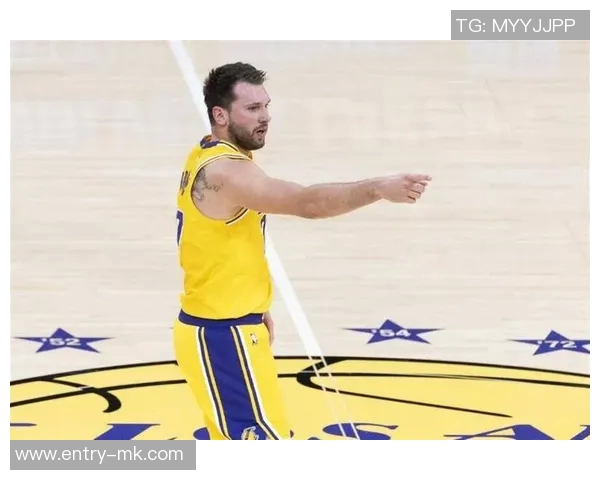 詹姆斯东契奇杜兰特齐聚26年200分50板50助俱乐部的辉煌时刻